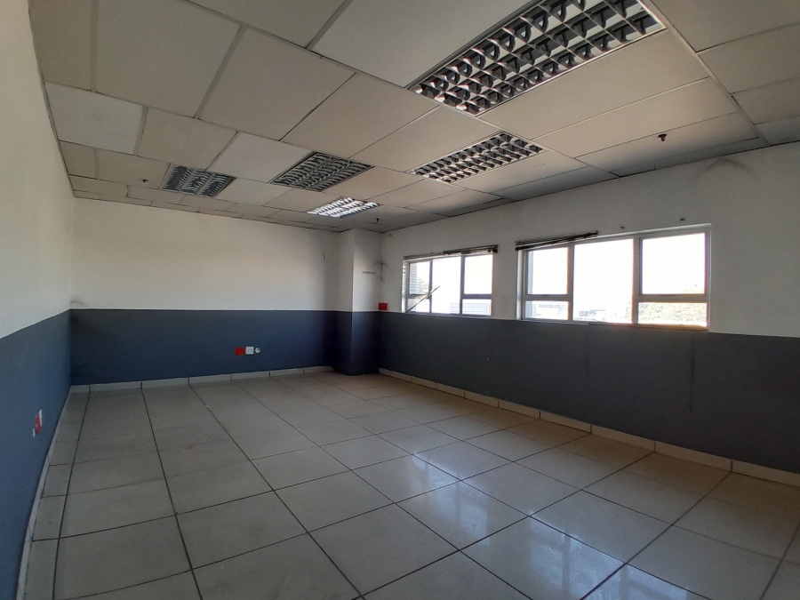 To Let commercial Property for Rent in Zinniaville North West